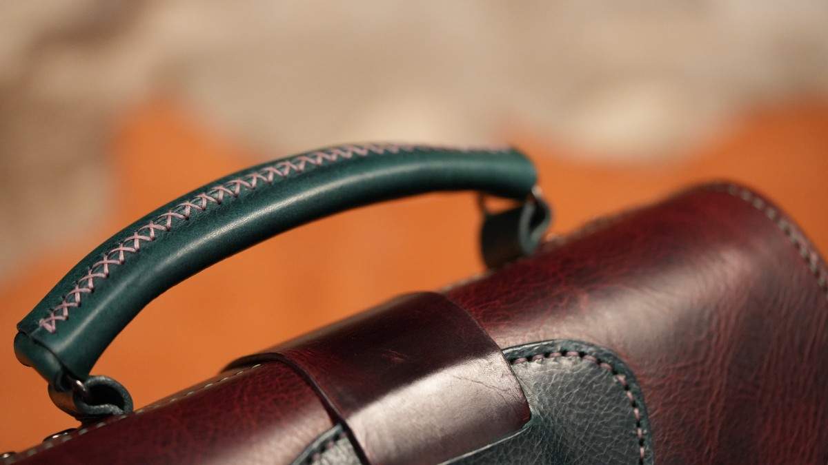 iSondo Burgundy Bag