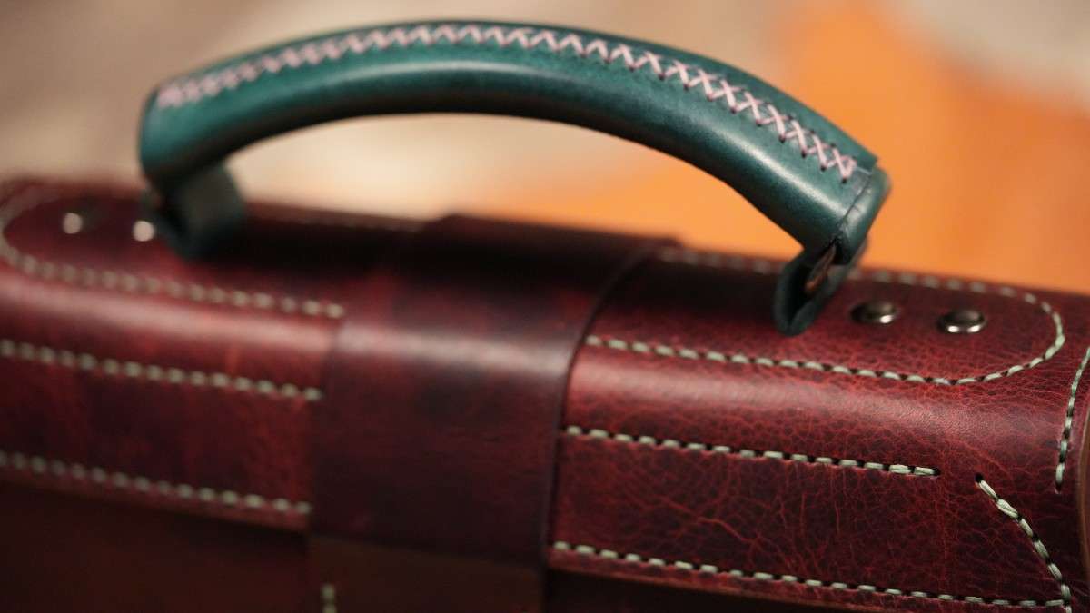 iSondo Burgundy Bag
