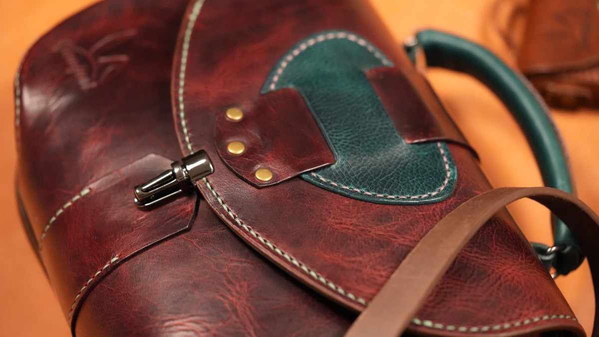iSondo Burgundy Bag